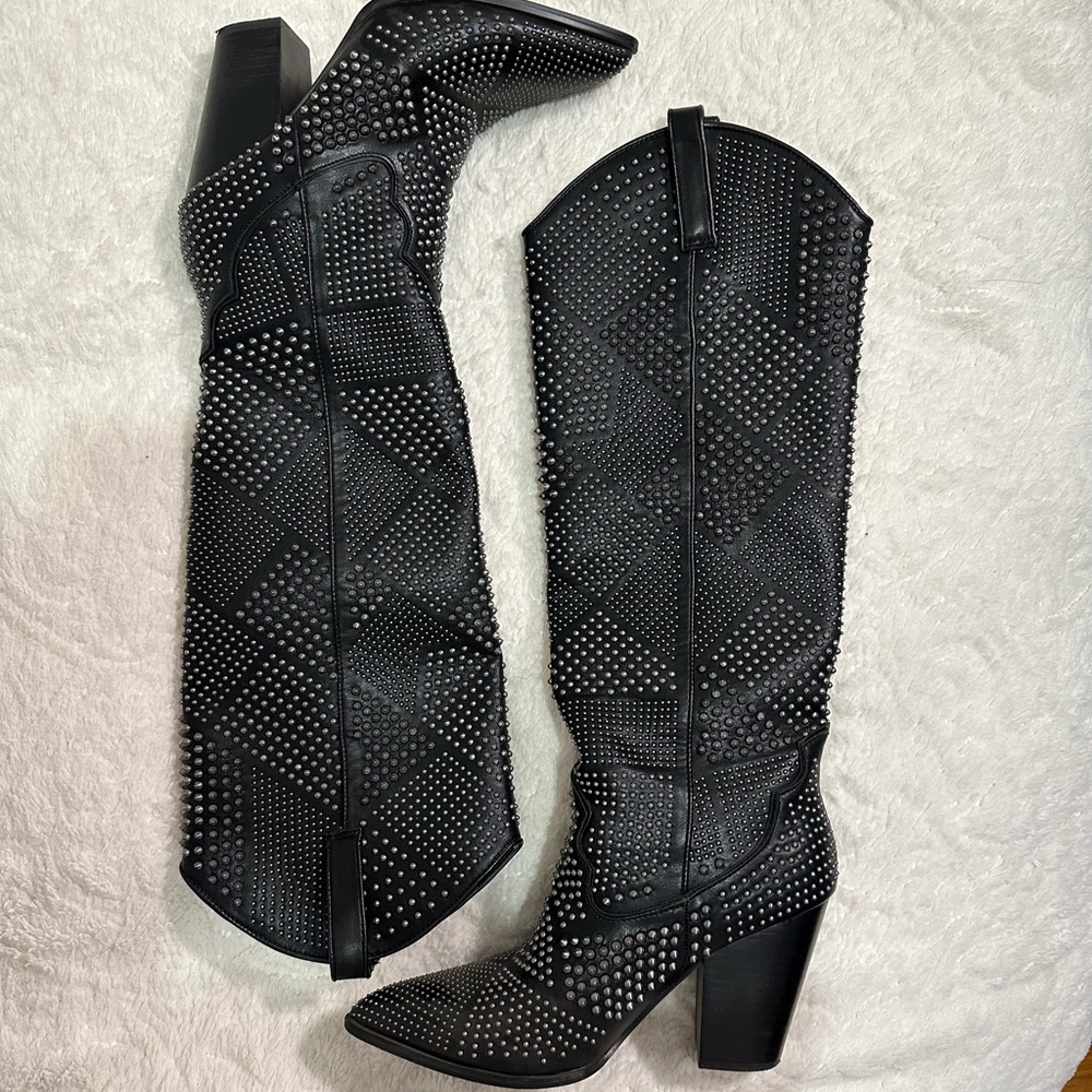 Steve Madden Lasso Cowboy Stud Boots Size 10
